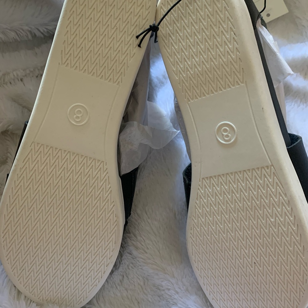 Women’s Sandals - Size 8 - Picture 4 of 4